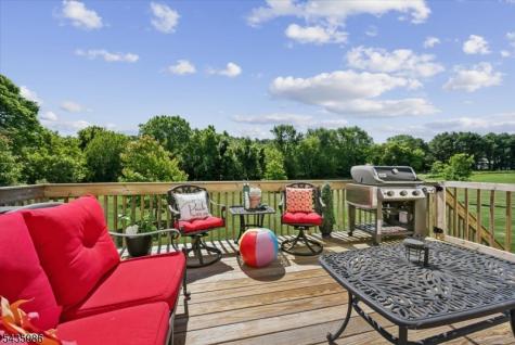 19 Green Valley Way Harmony NJ 08865