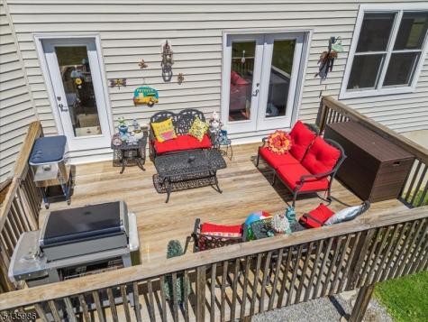 19 Green Valley Way Harmony NJ 08865