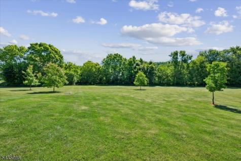 19 Green Valley Way Harmony NJ 08865