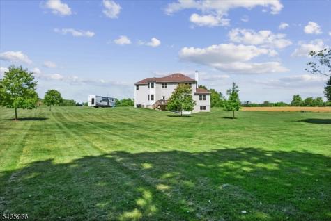 19 Green Valley Way Harmony NJ 08865