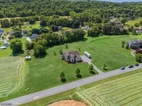 19 Green Valley Way Harmony NJ 08865