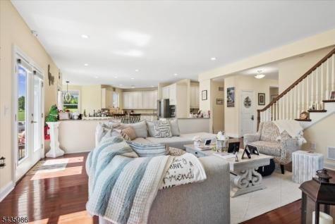 19 Green Valley Way Harmony NJ 08865