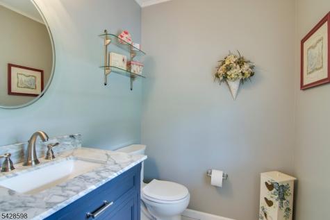 14 Chelsea Drive Jefferson NJ 07438