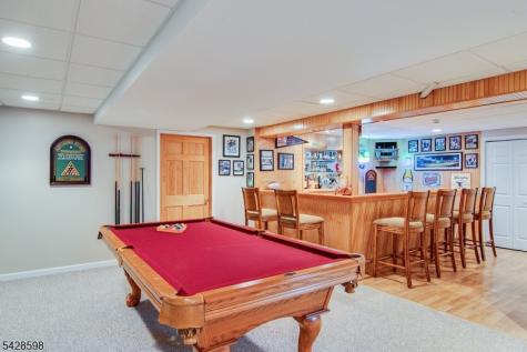 14 Chelsea Drive Jefferson NJ 07438