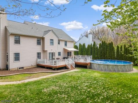 14 Chelsea Drive Jefferson NJ 07438