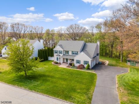 14 Chelsea Drive Jefferson NJ 07438