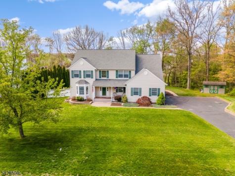 14 Chelsea Drive Jefferson NJ 07438
