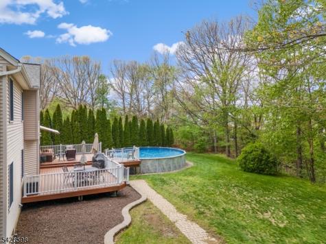14 Chelsea Drive Jefferson NJ 07438