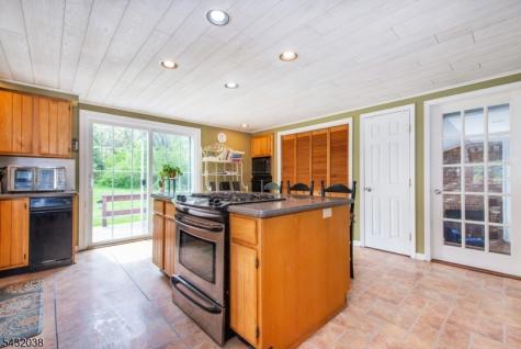 10 Cedar Wax Wing Road Allamuchy NJ 07840