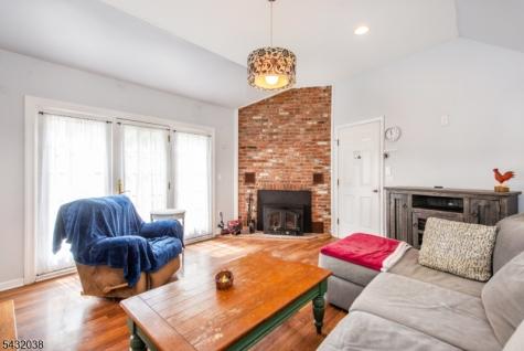 10 Cedar Wax Wing Road Allamuchy NJ 07840