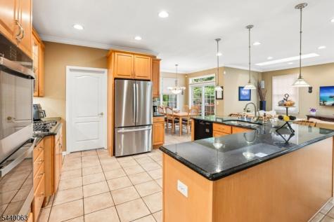 17 Coggins Lane West Orange NJ 07052