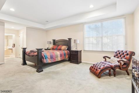17 Coggins Lane West Orange NJ 07052
