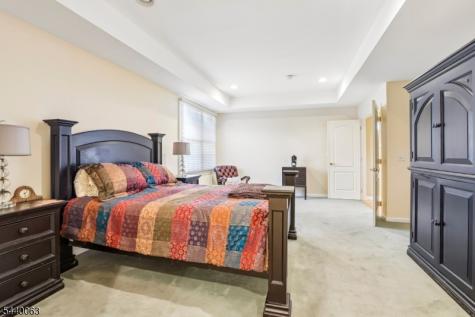 17 Coggins Lane West Orange NJ 07052