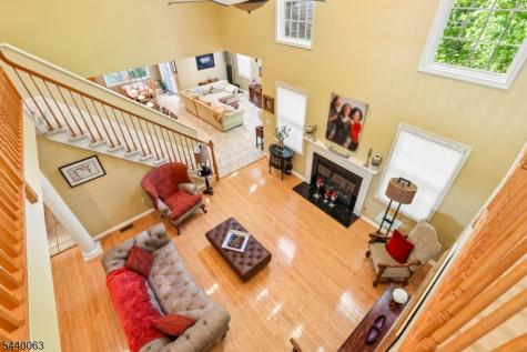 17 Coggins Lane West Orange NJ 07052