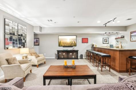 17 Coggins Lane West Orange NJ 07052