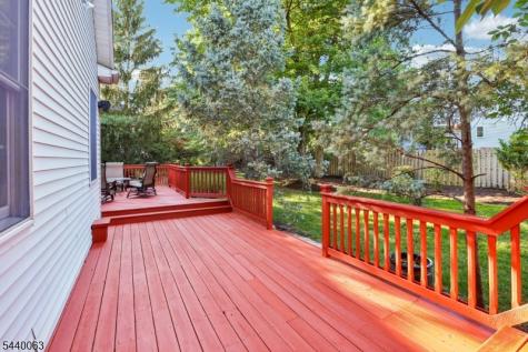 17 Coggins Lane West Orange NJ 07052