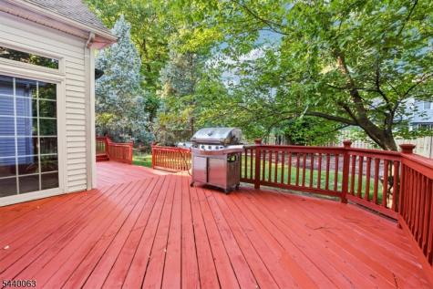 17 Coggins Lane West Orange NJ 07052