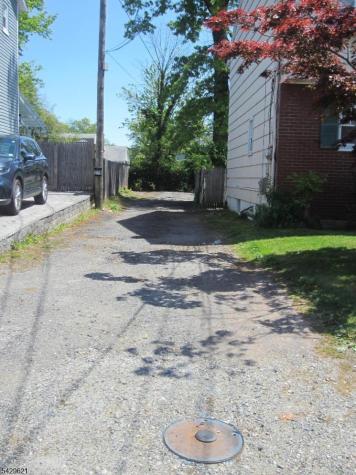 279 Oregon Street Union NJ 07088
