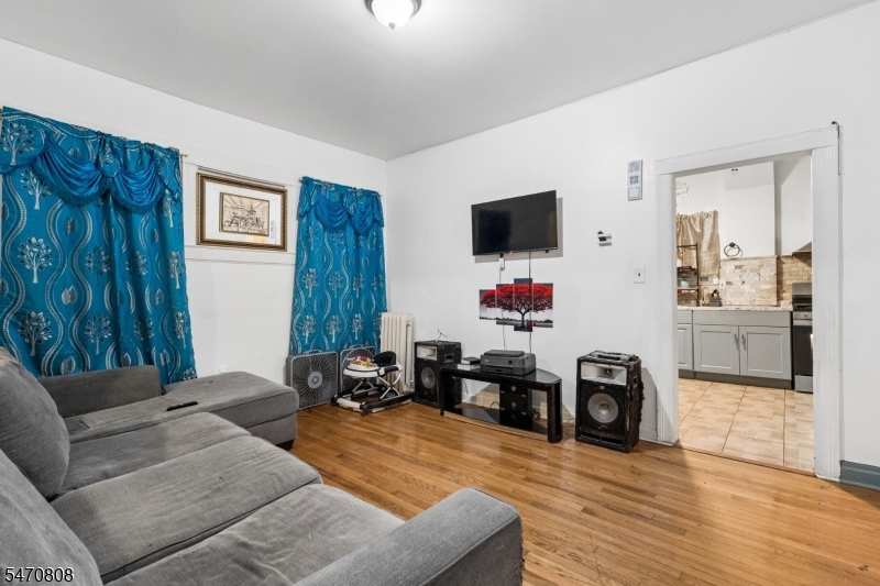1082 Grove Street Irvington NJ 07111