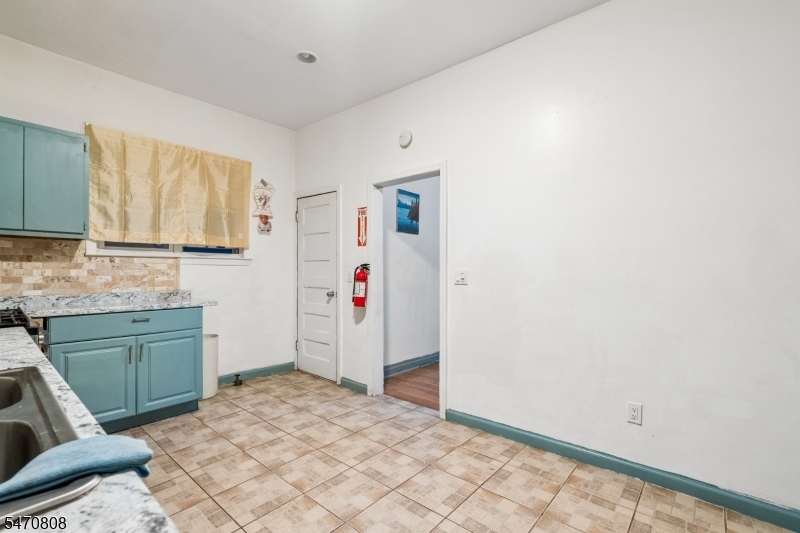 1082 Grove Street Irvington NJ 07111