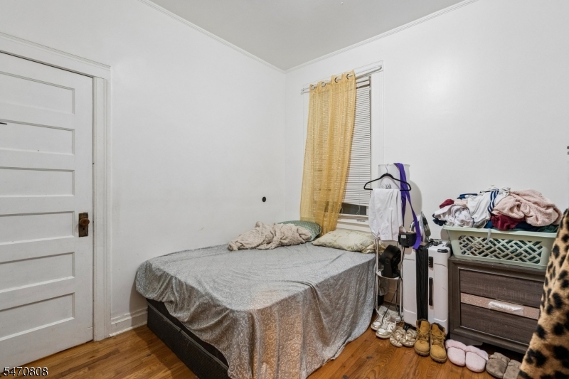 1082 Grove Street Irvington NJ 07111