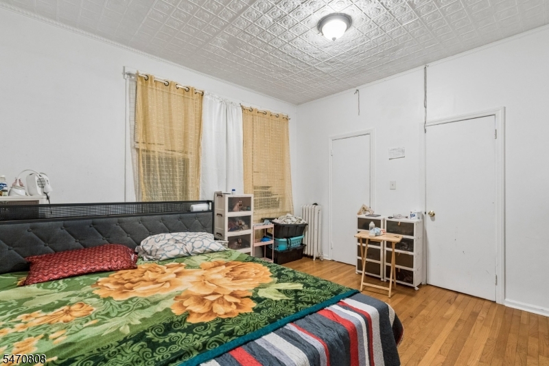 1082 Grove Street Irvington NJ 07111