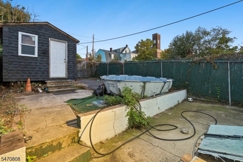 1082 Grove Street Irvington NJ 07111