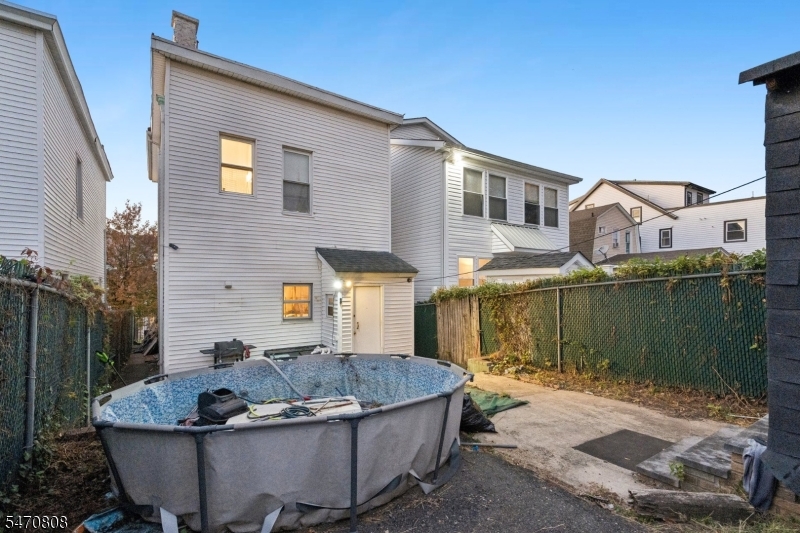 1082 Grove Street Irvington NJ 07111