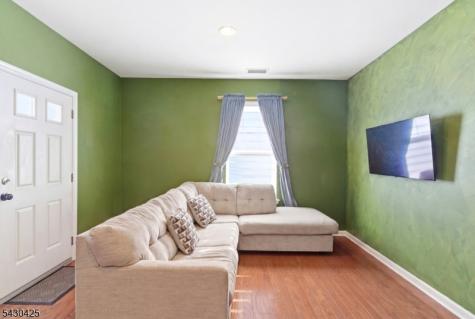 2 Bland Court Bloomfield NJ 07003