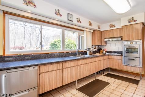 779 Berdan Avenue Wayne NJ 07470