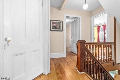 74 Brunswick Avenue Bloomsbury NJ 08804