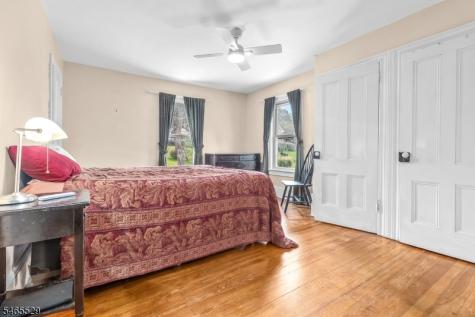 74 Brunswick Avenue Bloomsbury NJ 08804