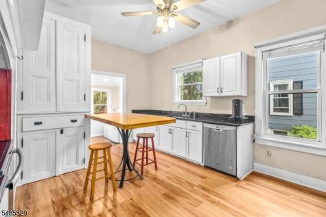 74 Brunswick Avenue Bloomsbury NJ 08804