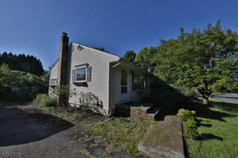 148 Eyland Avenue Roxbury NJ 07876