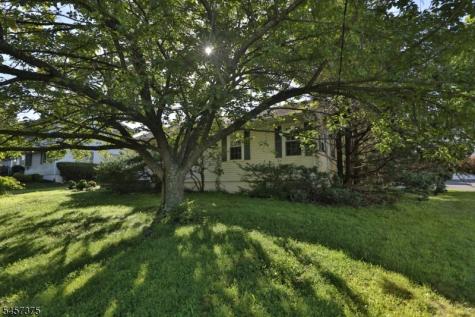 148 Eyland Avenue Roxbury NJ 07876