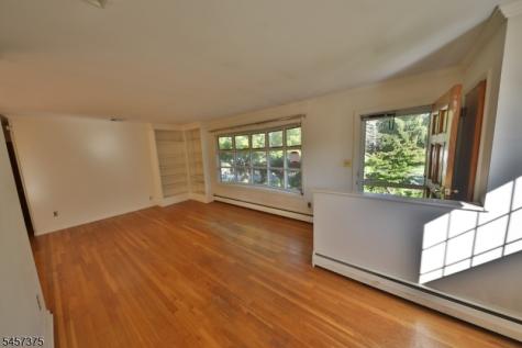 148 Eyland Avenue Roxbury NJ 07876