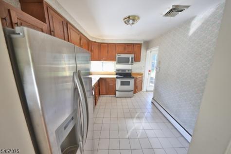 148 Eyland Avenue Roxbury NJ 07876