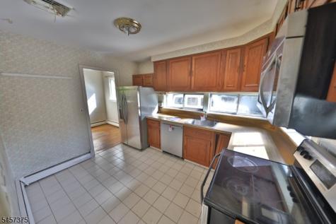 148 Eyland Avenue Roxbury NJ 07876
