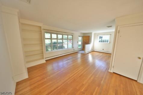 148 Eyland Avenue Roxbury NJ 07876