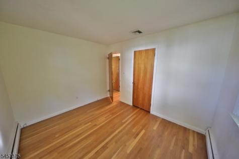 148 Eyland Avenue Roxbury NJ 07876