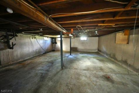 148 Eyland Avenue Roxbury NJ 07876