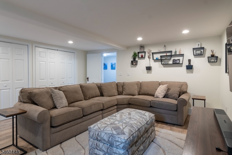 6 Dogwood Hill Warren NJ 07059