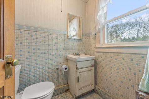 101 Reid Avenue Passaic NJ 07055