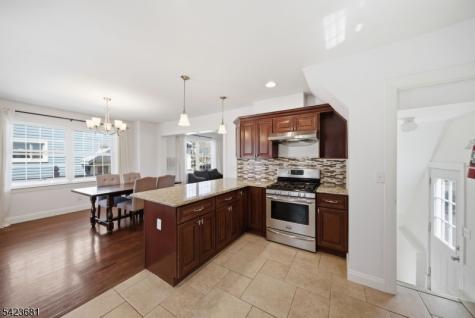 157 Freeman Street Woodbridge NJ 07095