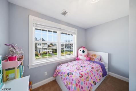 157 Freeman Street Woodbridge NJ 07095