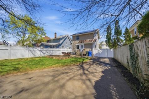 157 Freeman Street Woodbridge NJ 07095