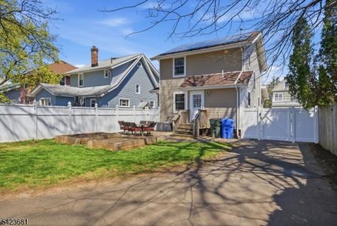 157 Freeman Street Woodbridge NJ 07095