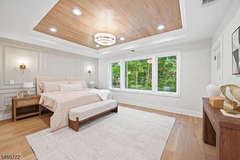 8 Roosevelt Terrace Livingston NJ 07039