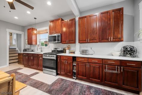 328 Springdale Avenue East Orange NJ 07017