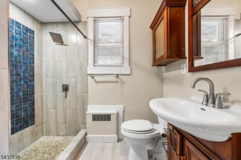 328 Springdale Avenue East Orange NJ 07017